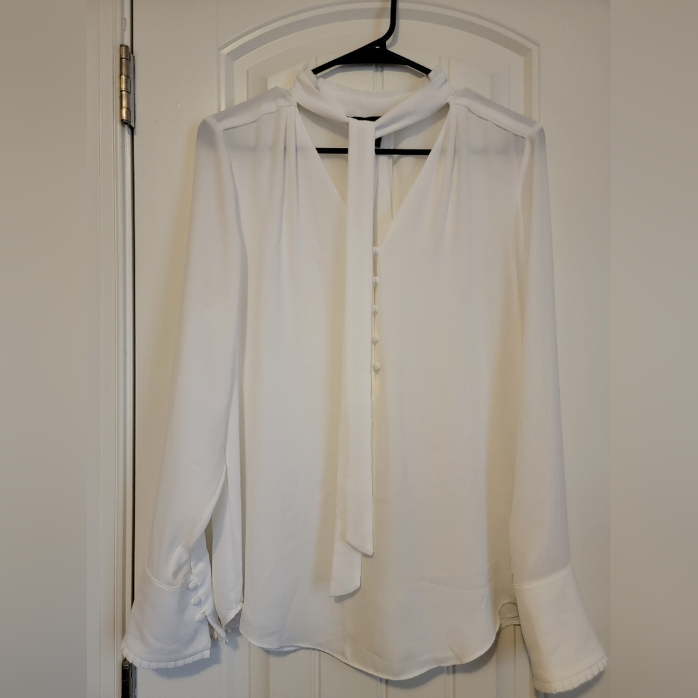 White House Black Market White Blouse (10)